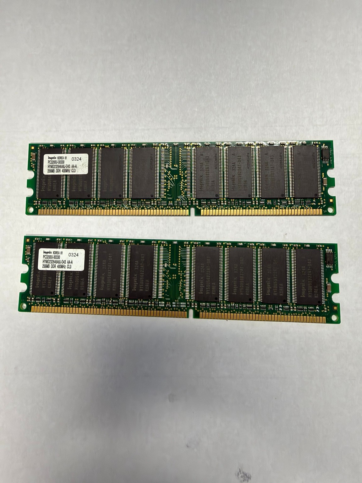 Hynix 512MB (2x256MB) DDR-400 PC3200U 184-Pin RAM HYMD232646A8J-D43