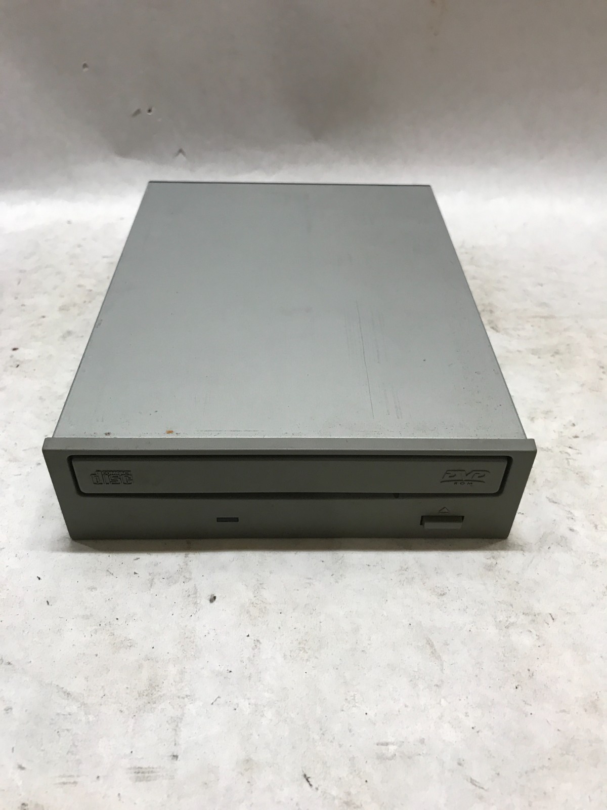 Vintage Hitachi GD-2000 IDE DVD-ROM Gray Bezel Tested & Working - DW