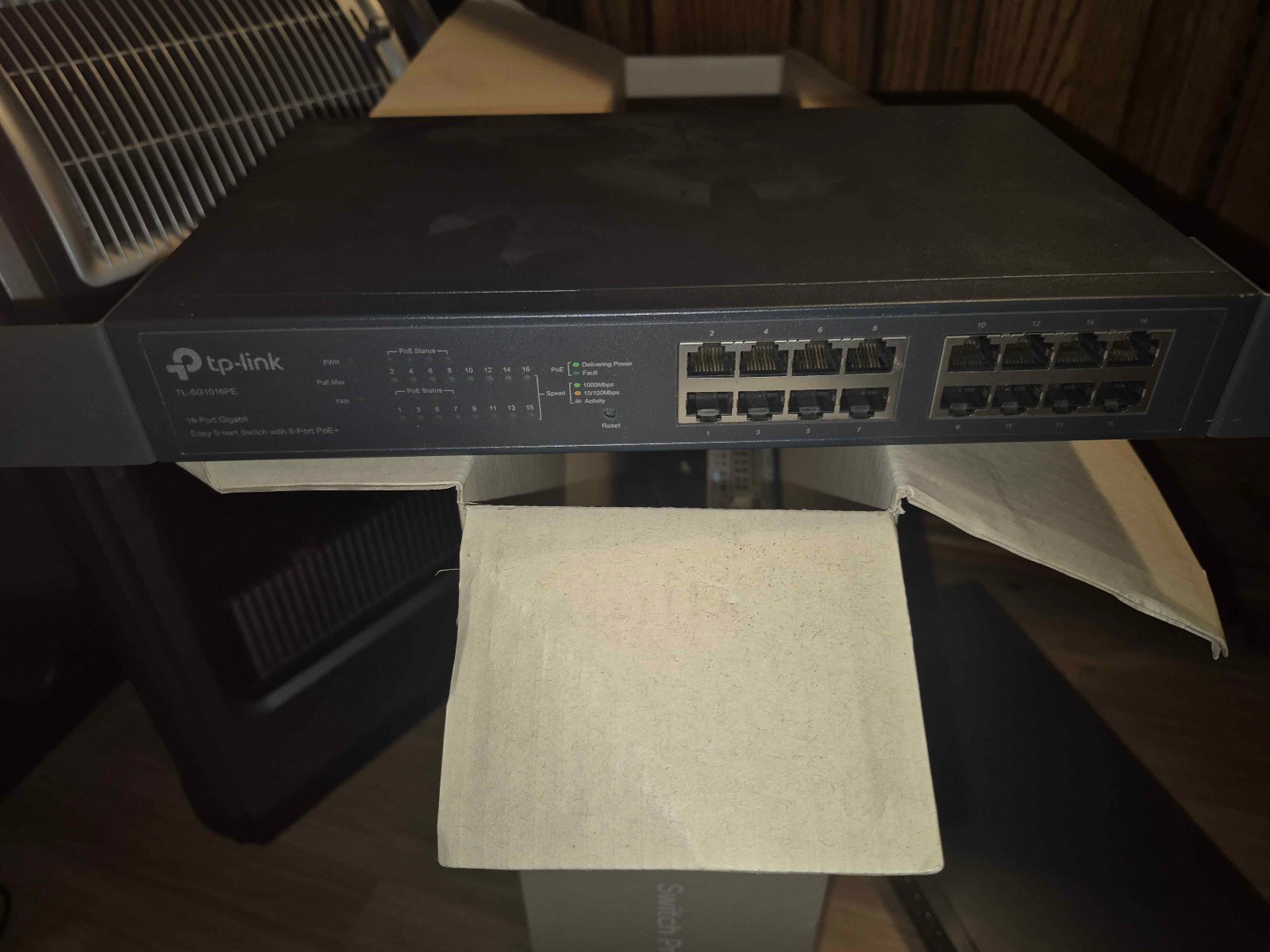 TP-Link 16-Port Gigabit Easy Smart Switch with 8-Port PoE+ TL-SG1016PE