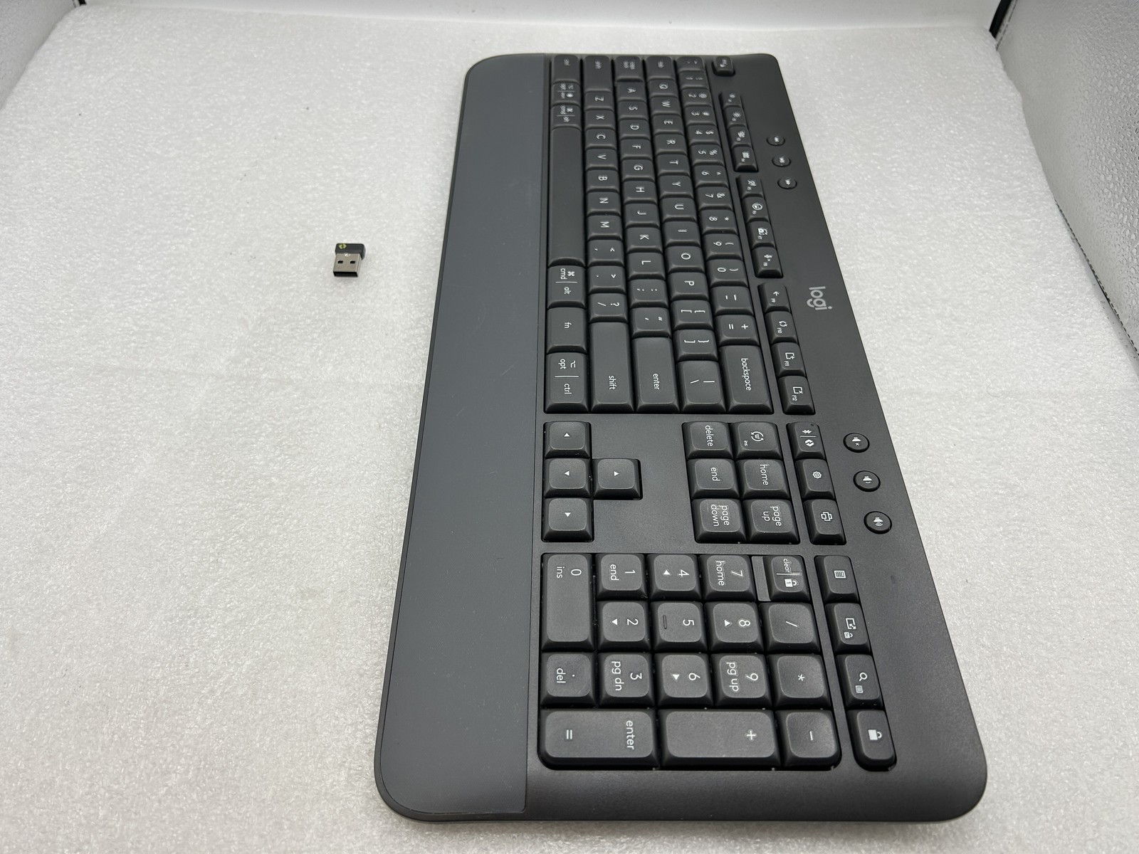 Logitech Signature K650 BLUETOOTH Comfort Keyboard GRAY w/ UNI RECIEVER FREE S/H