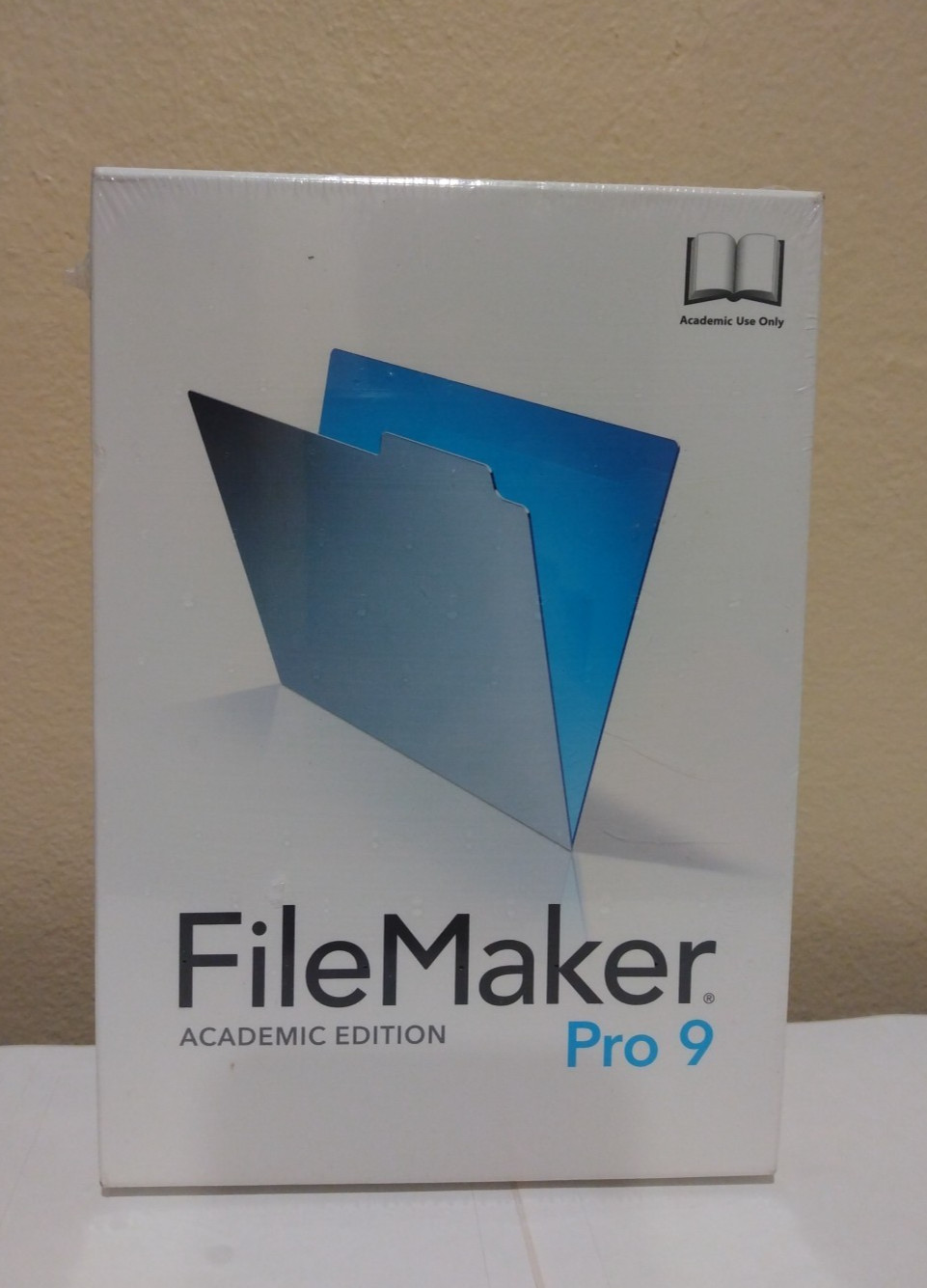New Sealed Vintage FileMaker Pro 9 Software for Windows and Mac 