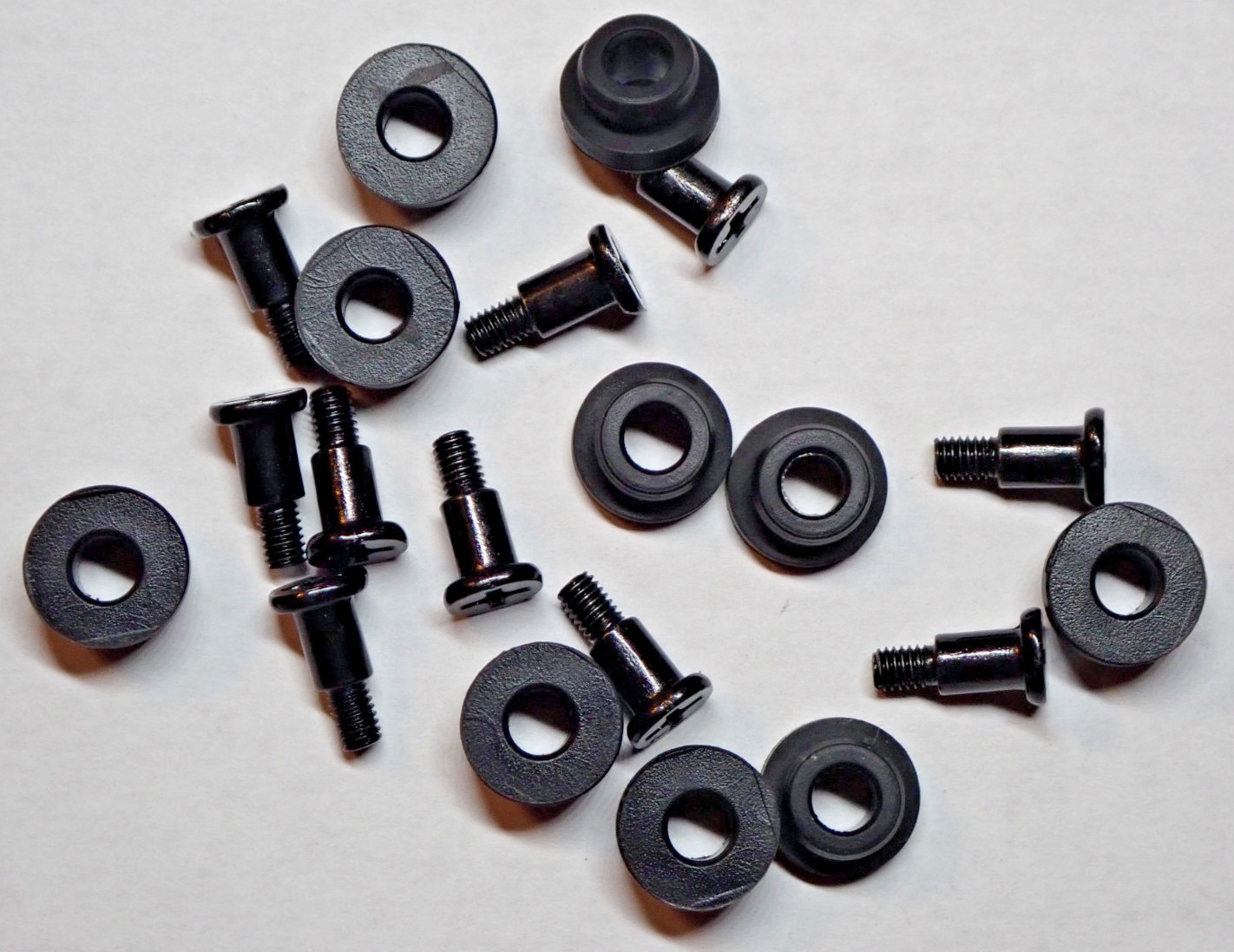 New Set of 10 2.5" SSD/HDD Hard Drive Screws with Rubber Washer Mounting Kit