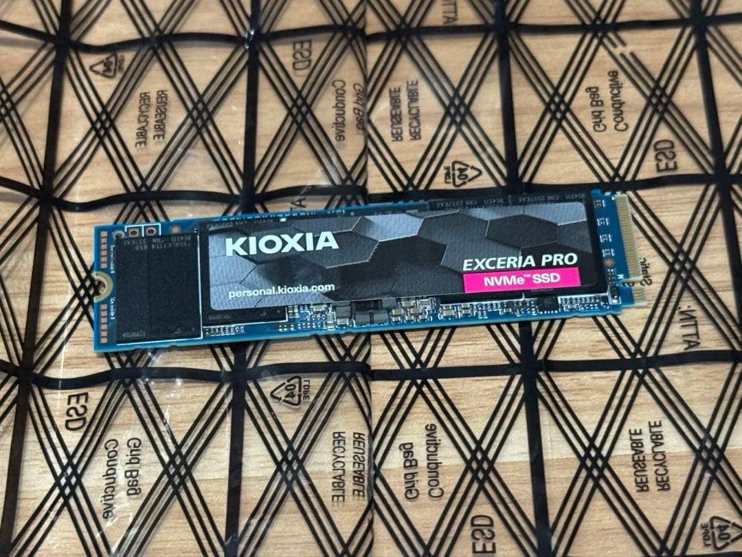 KIOXIA EXCERIA Pro 1TB Nvme SSD PCIe 4.0 Main Unit Used