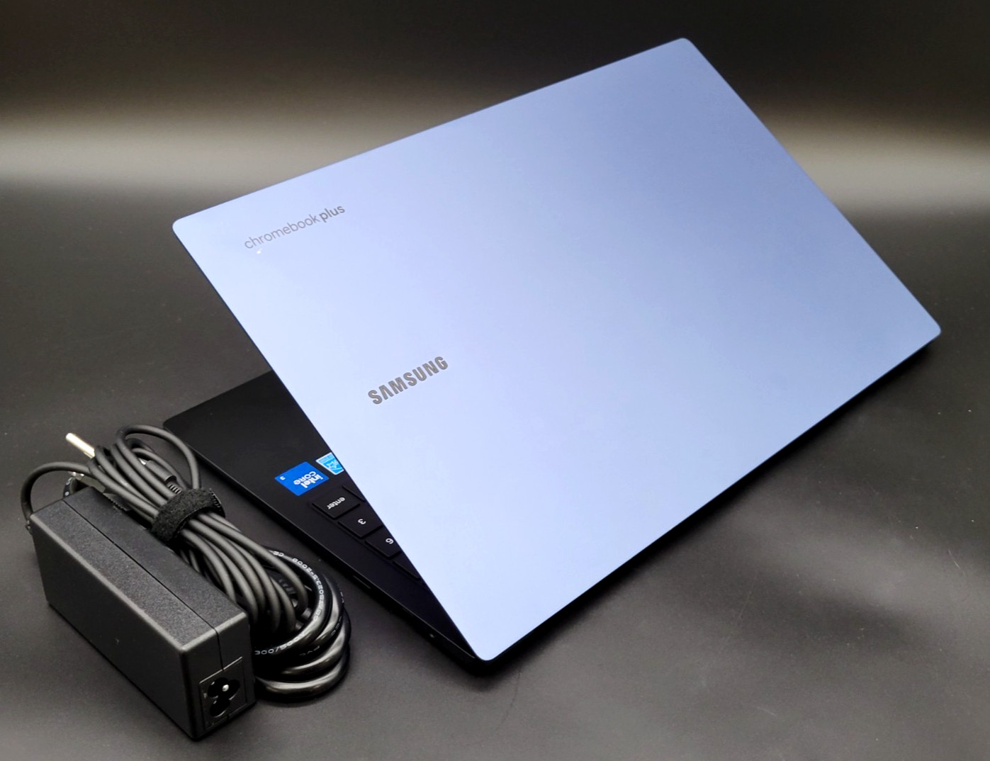 Samsung Chromebook Plus 15.6" AMOLED Laptop Core 3 100U 8GB 256GB UFS XE550XGA