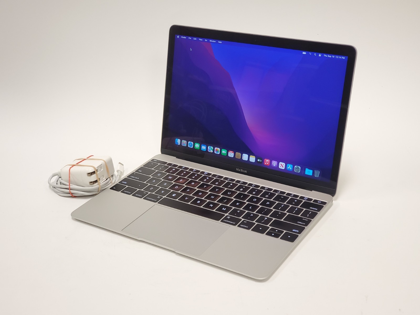 Apple MacBook 12” Retina Early 2016 1.1 GHz Core m3 (M3-6Y30) 8GB 256GB SSD + AC