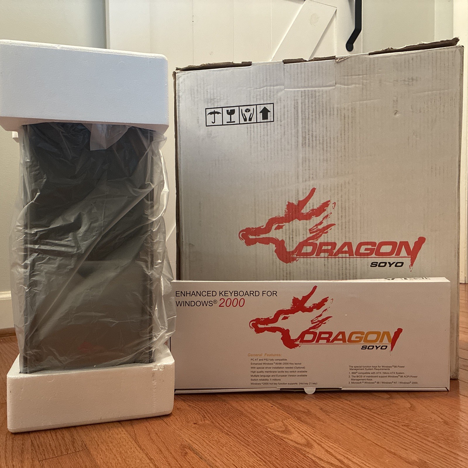 Vintage Sleeper Soyo Dragon ATX Mid Tower Case & PSU & Peripherals New Old Stock