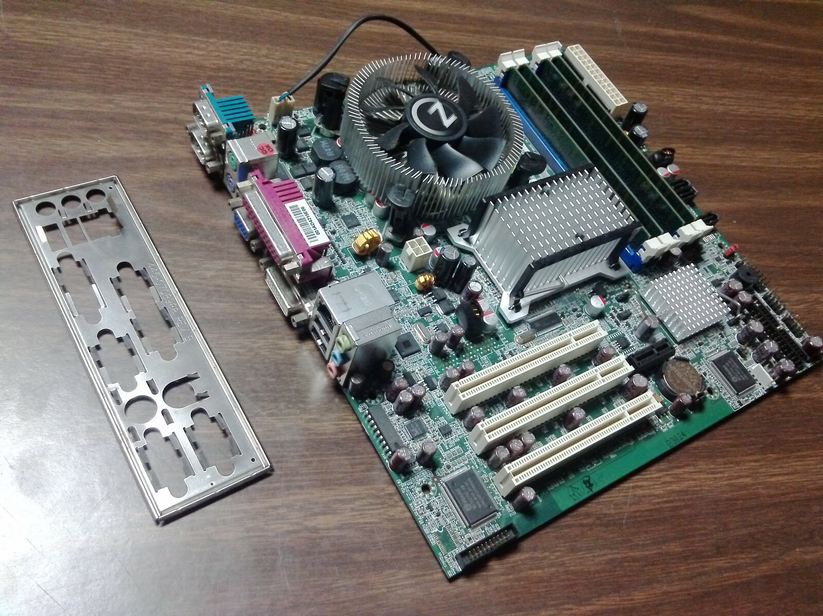 NCR 7459MB ATM Industrial Control main Board w CPU 4GB IO heatsink 302DNR6D00941