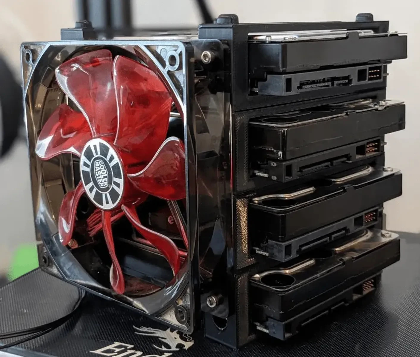 3D Printed Modular HDD Stacker Kit - Mounts 4 Hard Drives (8 Brackets + 4 Locks)
