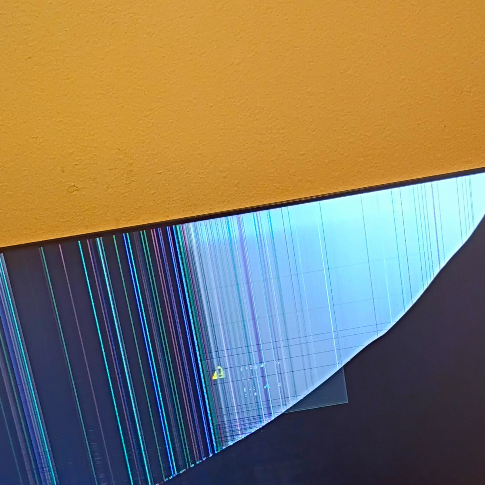 Dell UltraSharp 27in IPS LCD HD  Damaged Screen