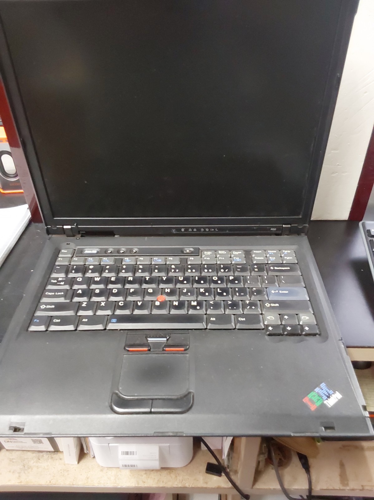 IBM ThinkPad R52 Intel Pentium M 1.86GHz 512 MB NO HDD No Batt