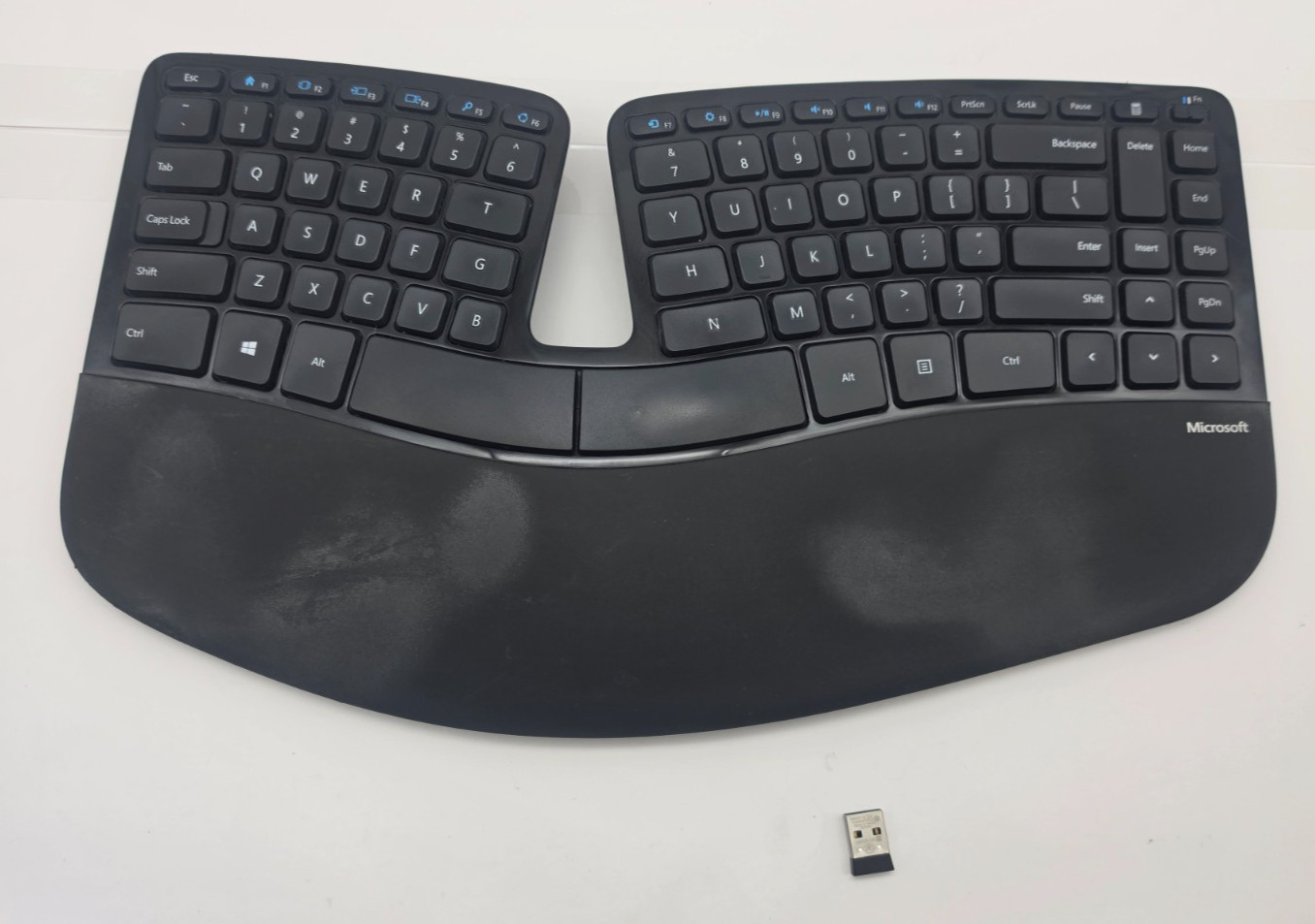 Microsoft Sculpt Ergonomic Wireless Keyboard Model 1559 w/ USB Dongle
