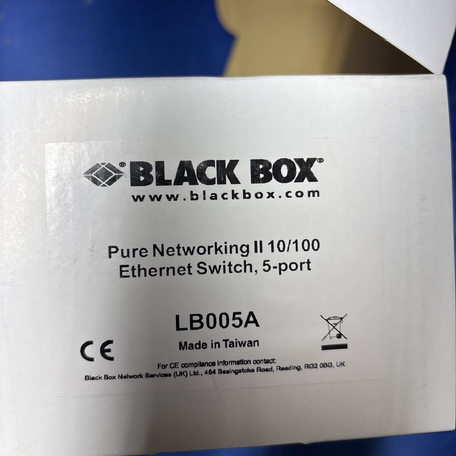Black Box Network Services, Part #LB005A, USB-Powered 10/100 5-Port Switch