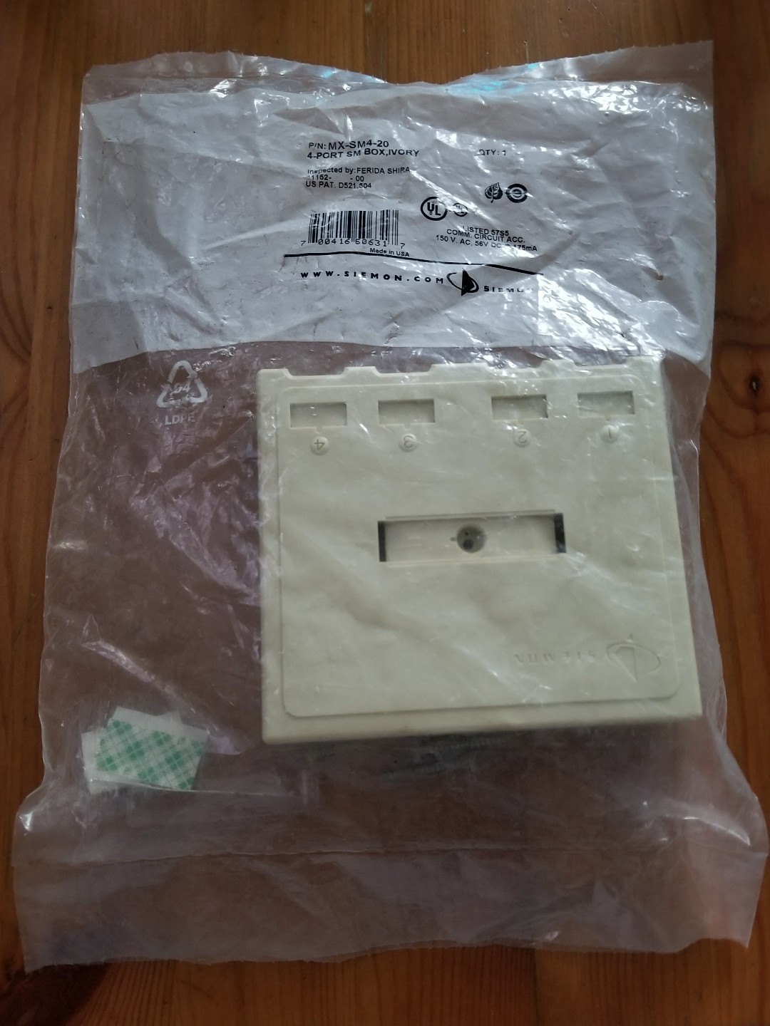 Siemon MX-SM4-20 4-Port SM Boxes Ivory New In Packages
