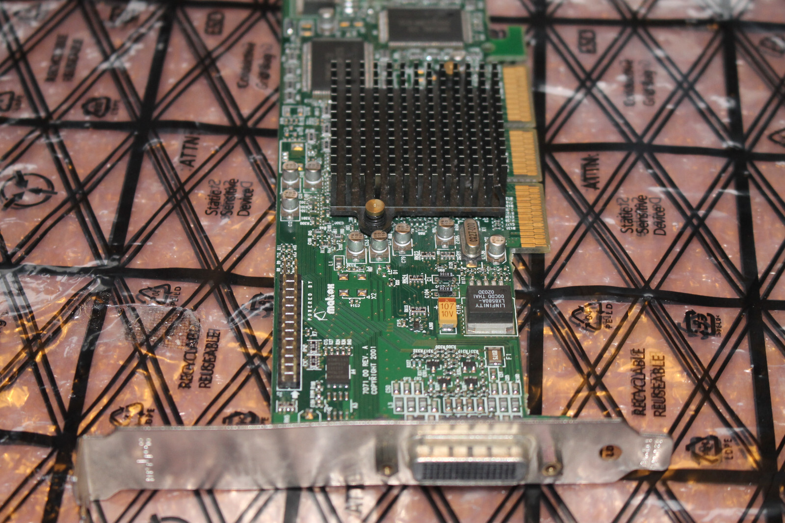 Matrox G55 - DMS60 - 32MB SGRAM - AGP4x - Passive/Silent - GPU Graphics Card G550