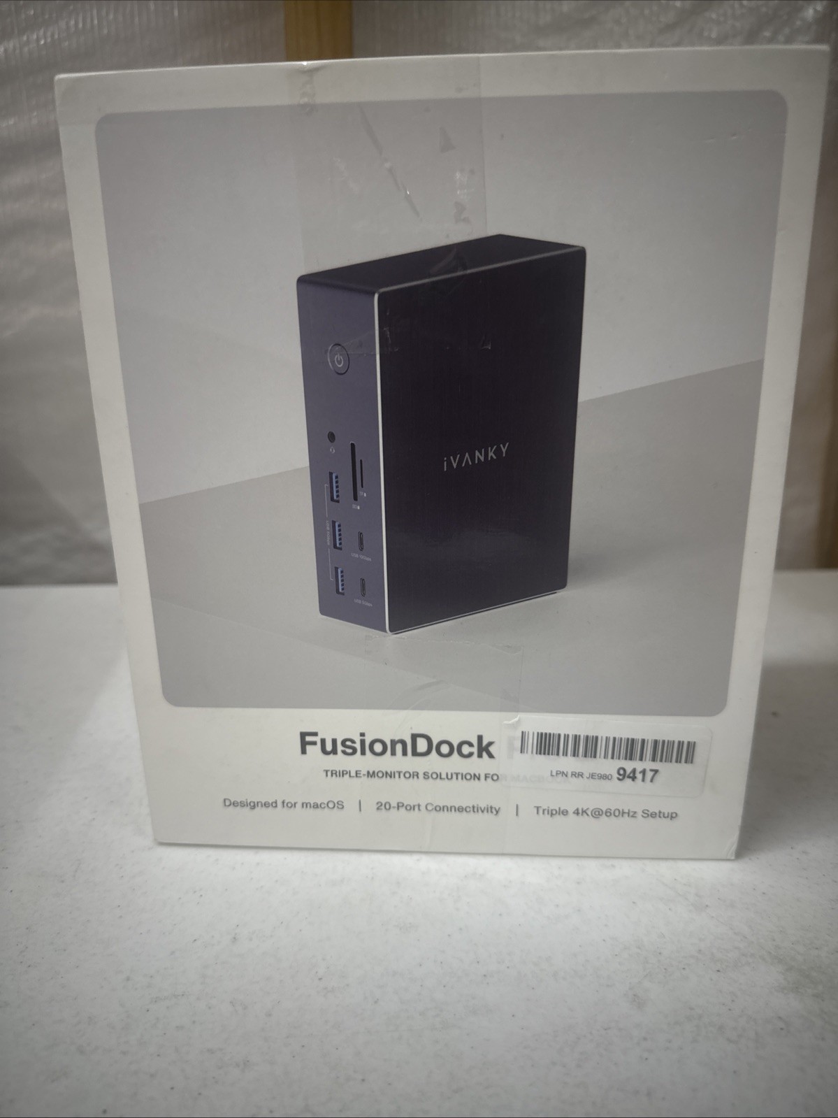 Ivanky Fusion Dock Pro 2 Triple Monitor Docking Station USB C 20 Port Connectivi
