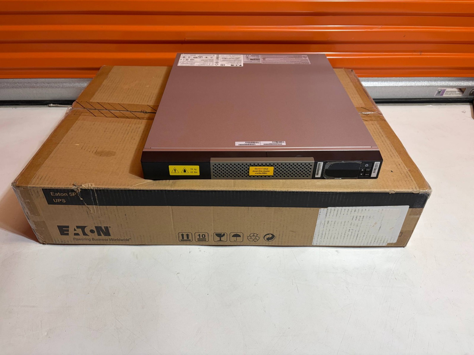 Eaton 5P1550GR 5P 1550VA 1100W 1U Rackmount UPS Battery Backup