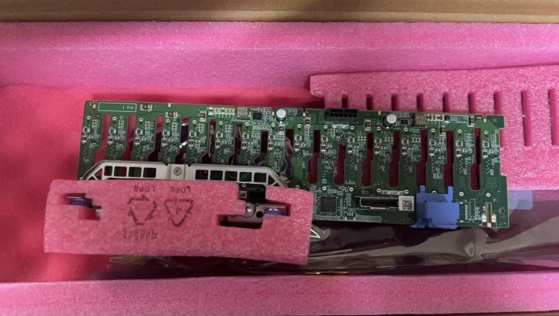 Dell R750 R7525 server 16 * 2.5"  hard drives backplane KMWW8 PC13T