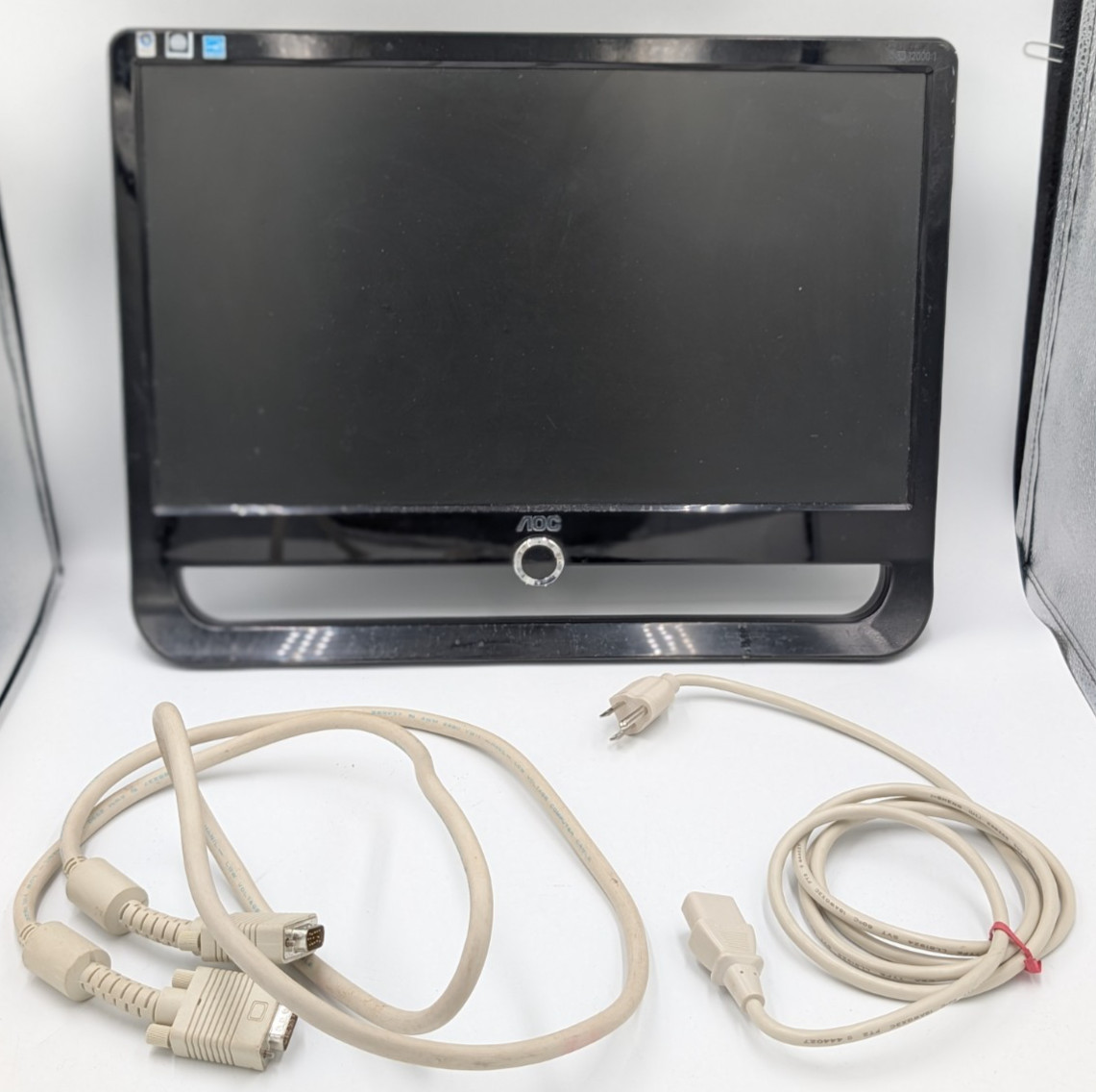 AOC F19 LCD Monitor Display Power Tested Pre-owned See Pics Broken Stand