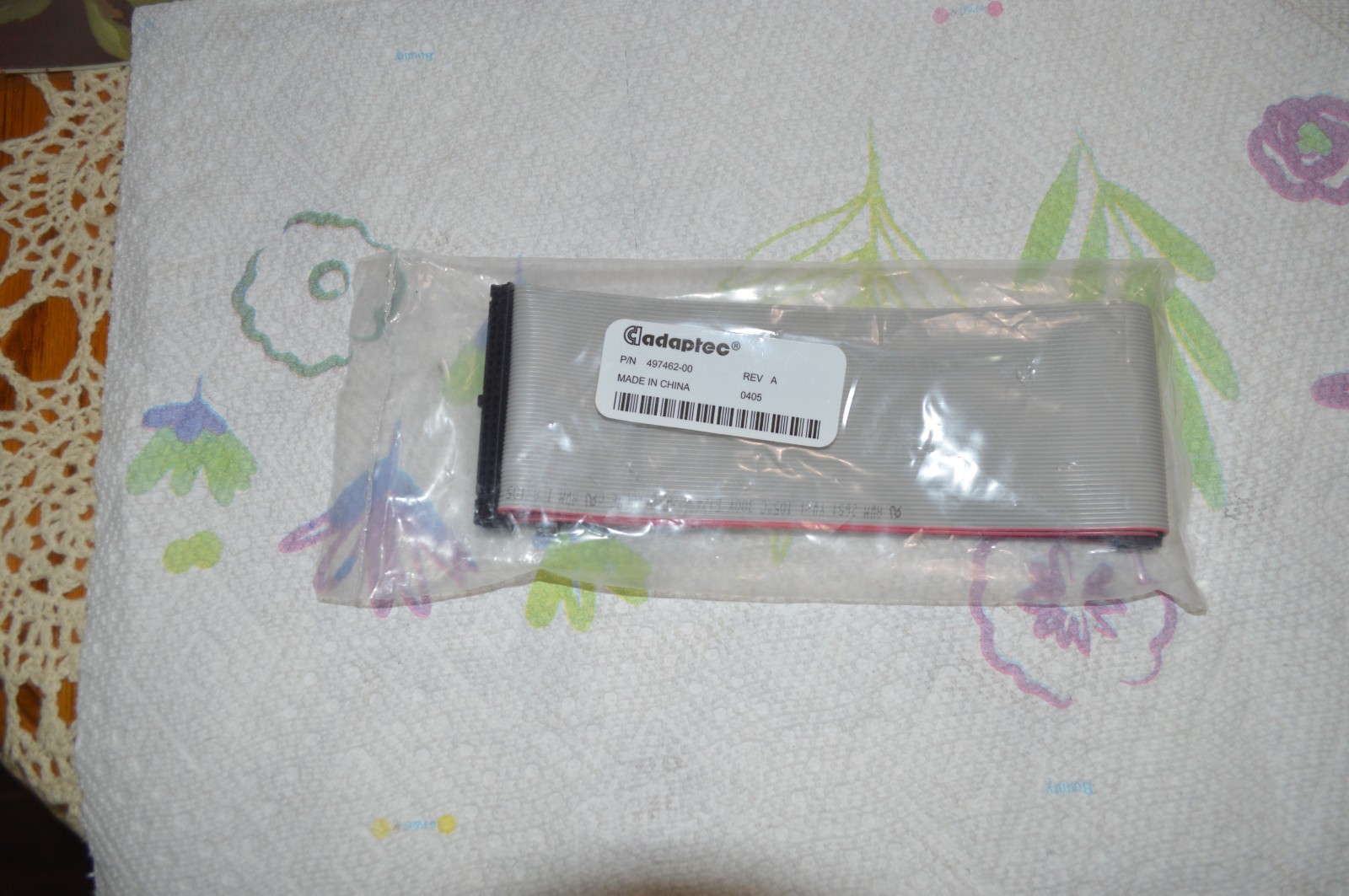Adaptec 497462-00 SCSI-3 50-Pin HD50 Female Ribbon Cable 2-Device 28"