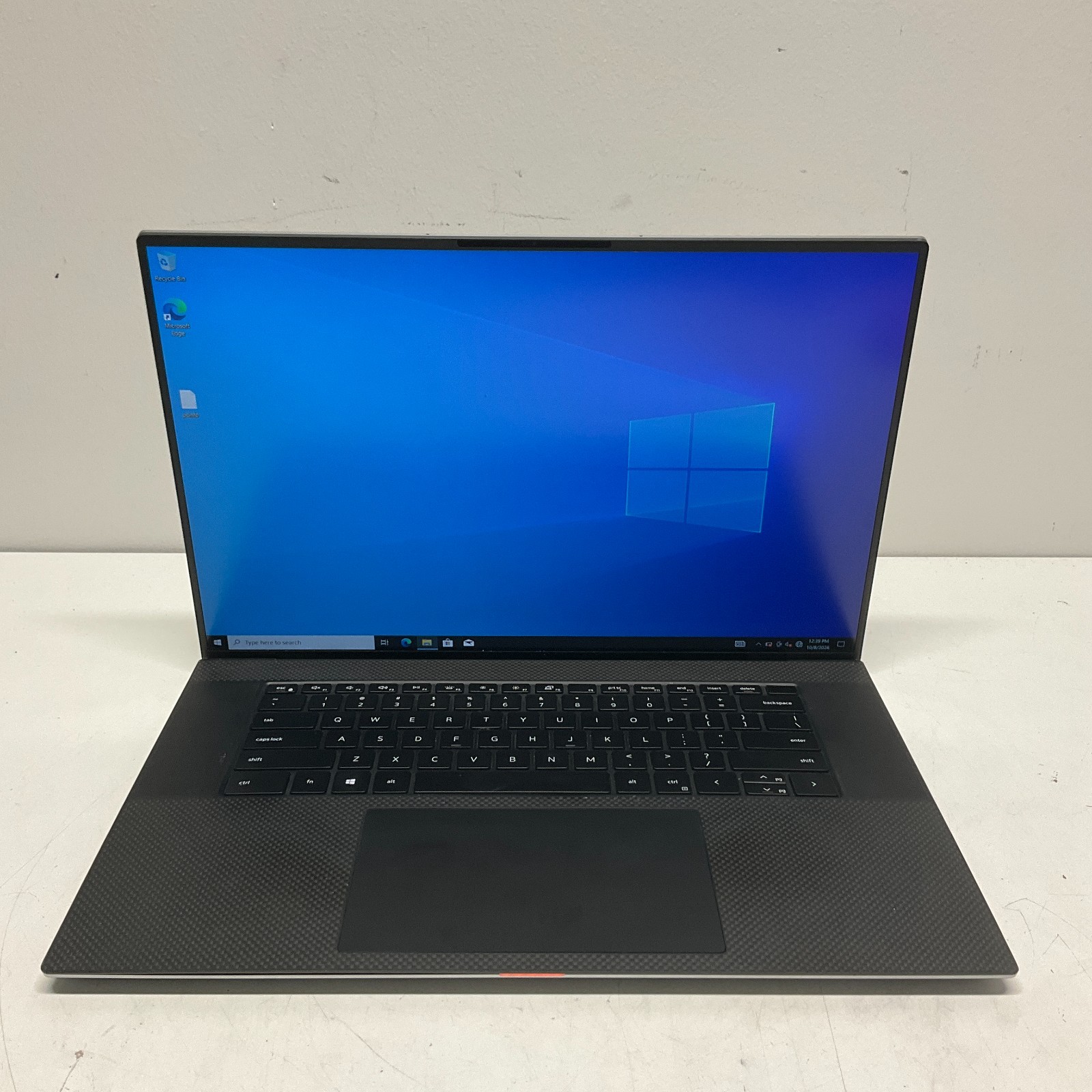 Dell Precision 5760 17" Workstation Xeon W-11955M RTX A3000 16GB 256GB SSD Win10