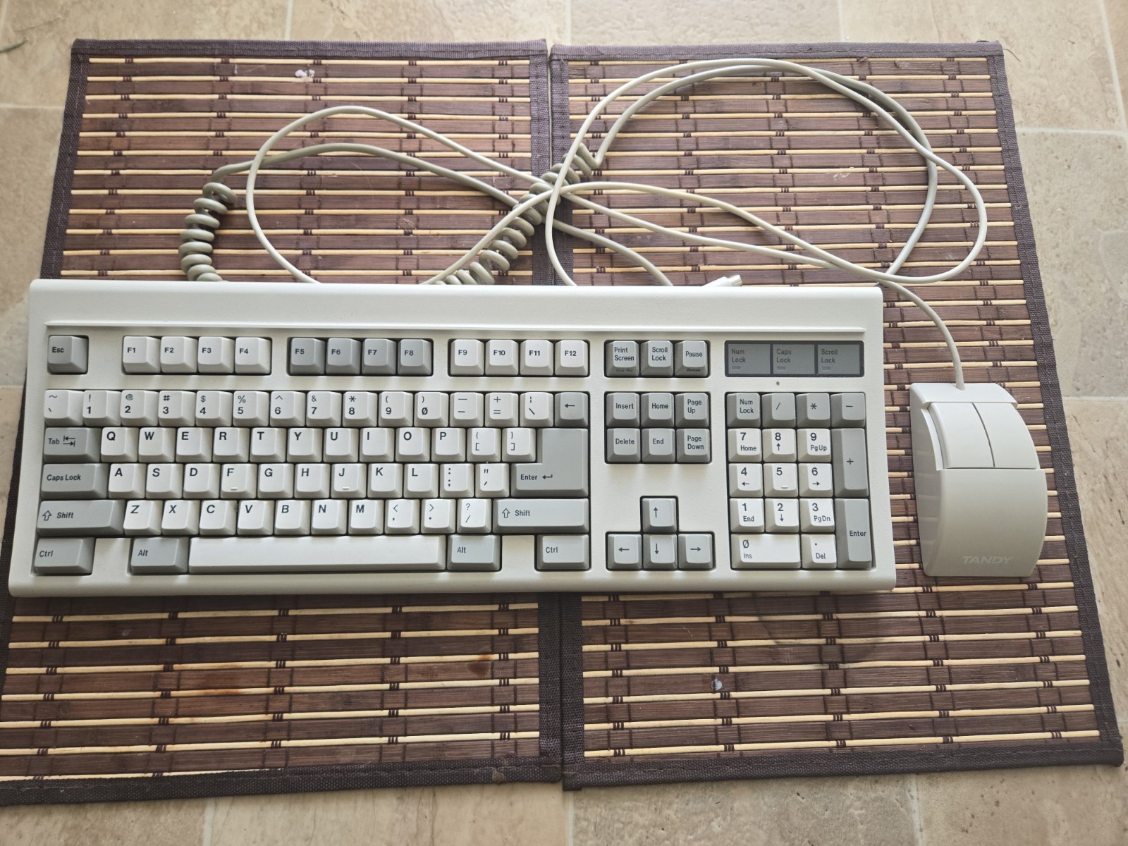 Vintage Keyboard XT/AT And Mouse Tandy Kit