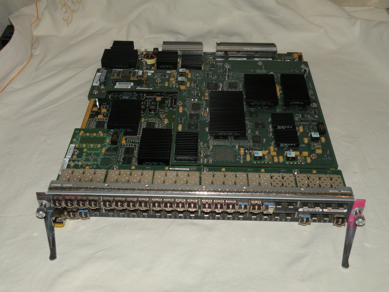 Cisco WS-X6848-SFP-2T, 48-Port Gigabit Ethernet SFP Module w/ WS-F6K-DFC4-A 
