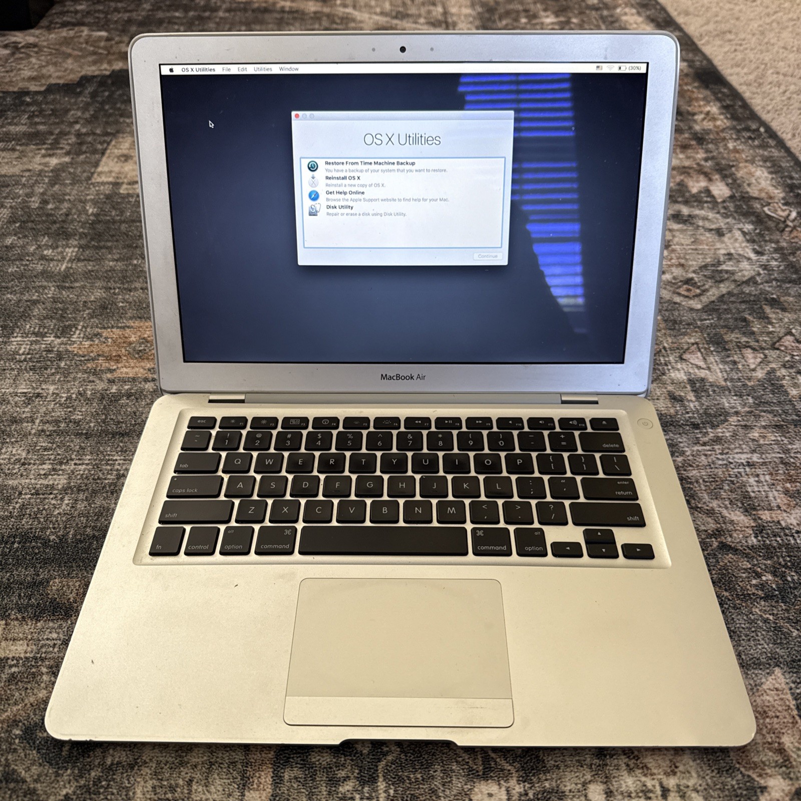 Apple MacBook Air 13” A1304 Laptop For Parts or Repair Vintage Apple
