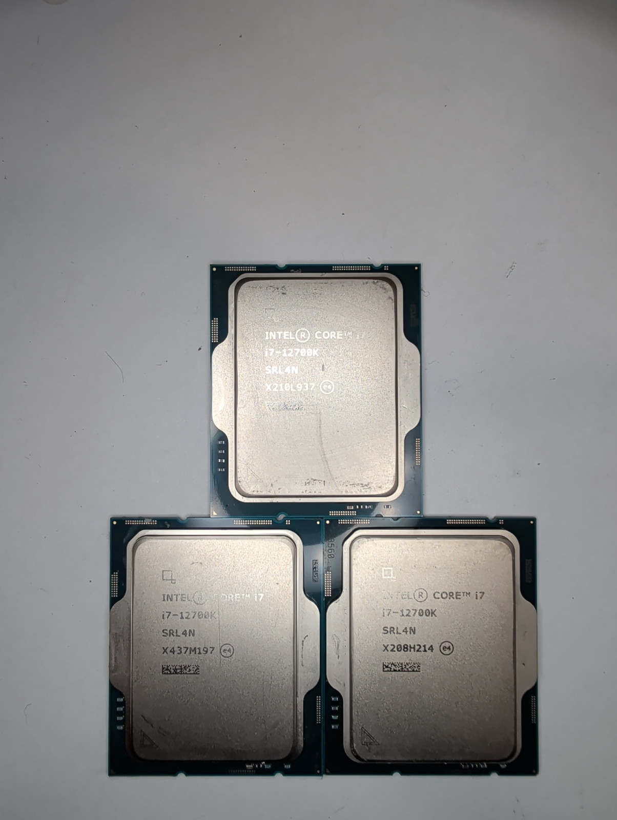 Intel Core i7-12700K Desktop Processor (3.6 GHz, 12 Cores, LGA 1700)  SRL4N