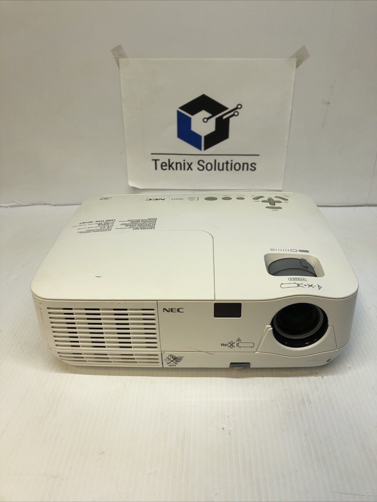 NEC DLP Projector Model NP215--DEAD PIXELS--NO REMOTE--NO LENS COVER--596 Hours