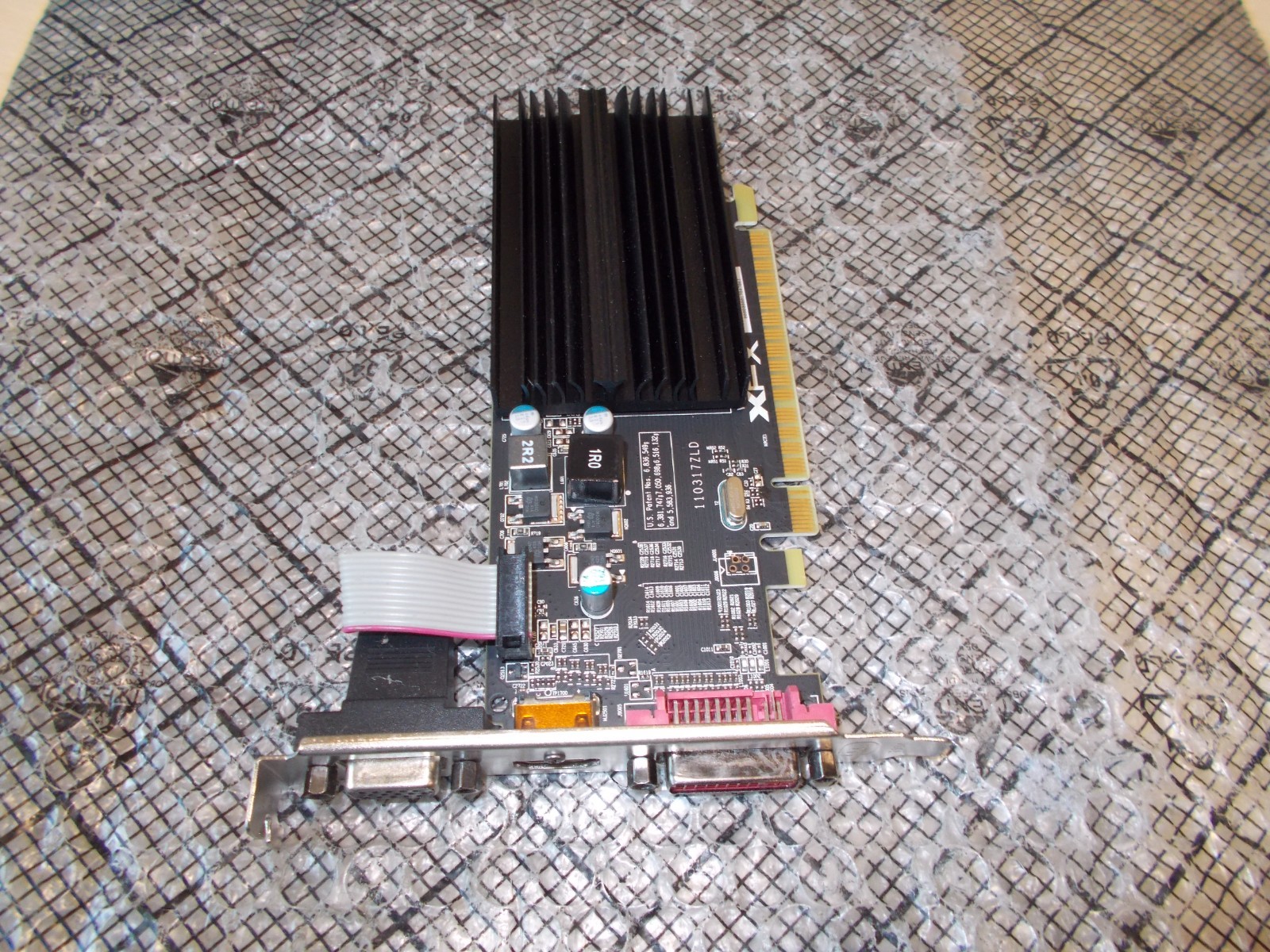 XFX ATI Radeon HD 5450 1GB GDDR3 PCI-E Video Card + DVI/HDMI HD-545X-ZQ