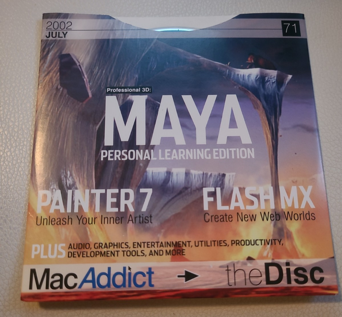 VTG 2002 July Mac Computer Disc Addict Painter 7 Flash MX Graphics Fun and Game