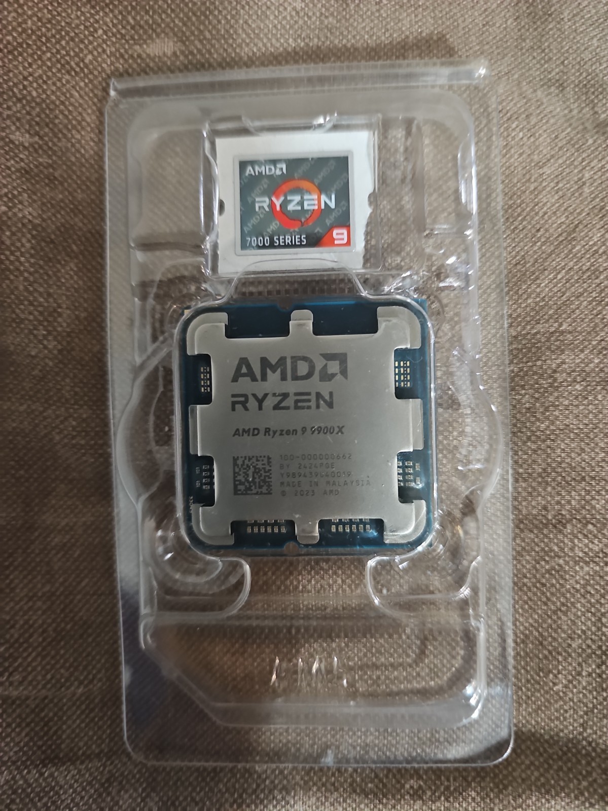 AMD Ryzen 9 9900X 12-Core Desktop Processor Socket AM5 4.4GHz Missing Orig Box