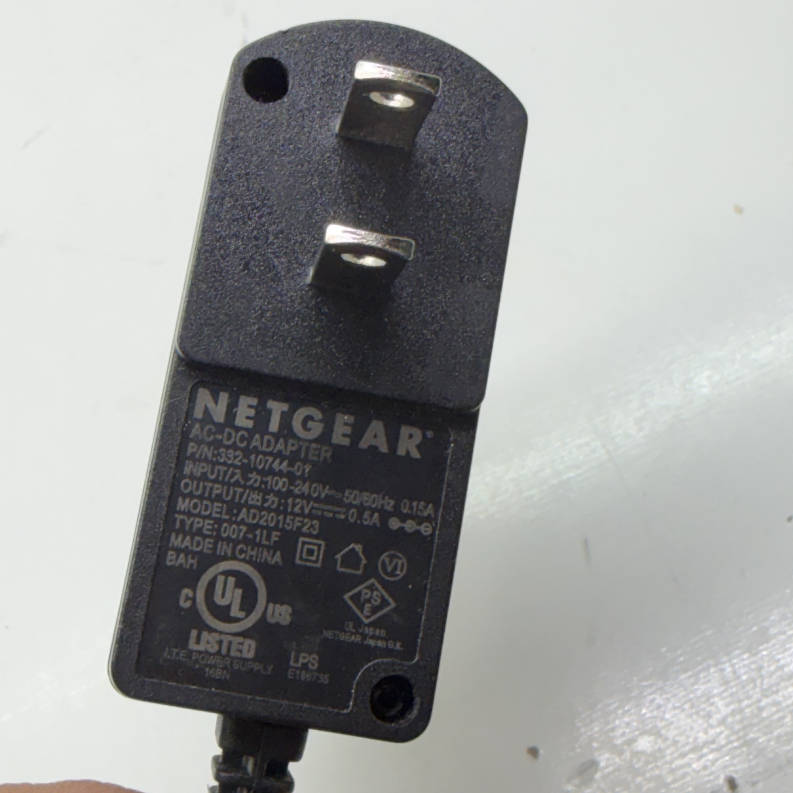 NETGEAR AC-DC Power Adapter 12V 0.5A P/N: 332-10744-01 AD2015F23