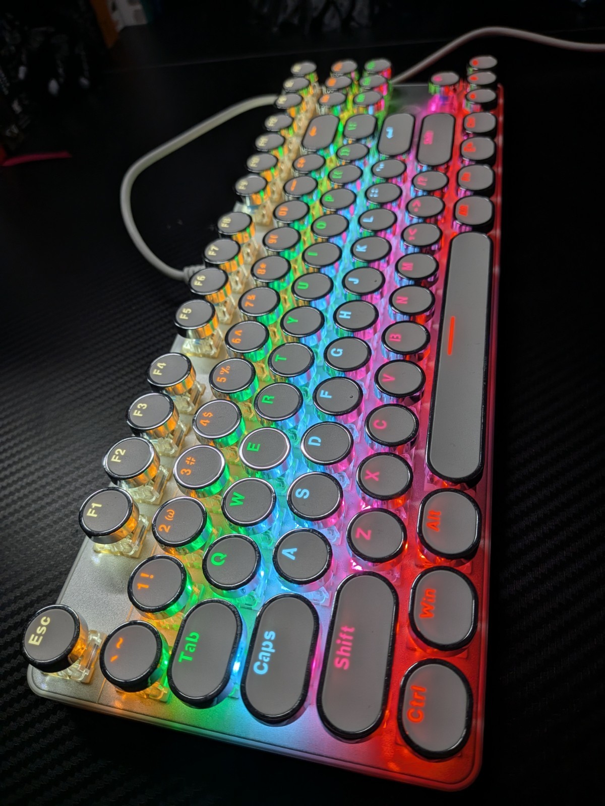 YSCP Typewriter Style Mechanical Gaming Keyboard Rainbow Backlit Wired with B...