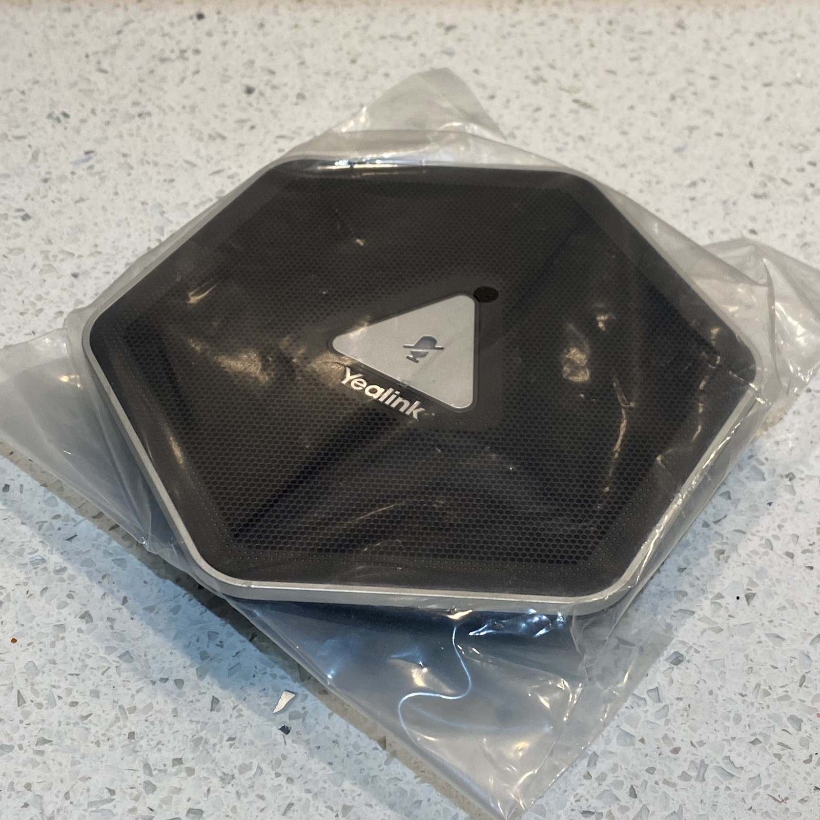 Yealink VCM30 Video Conferencing Wireless Microphone