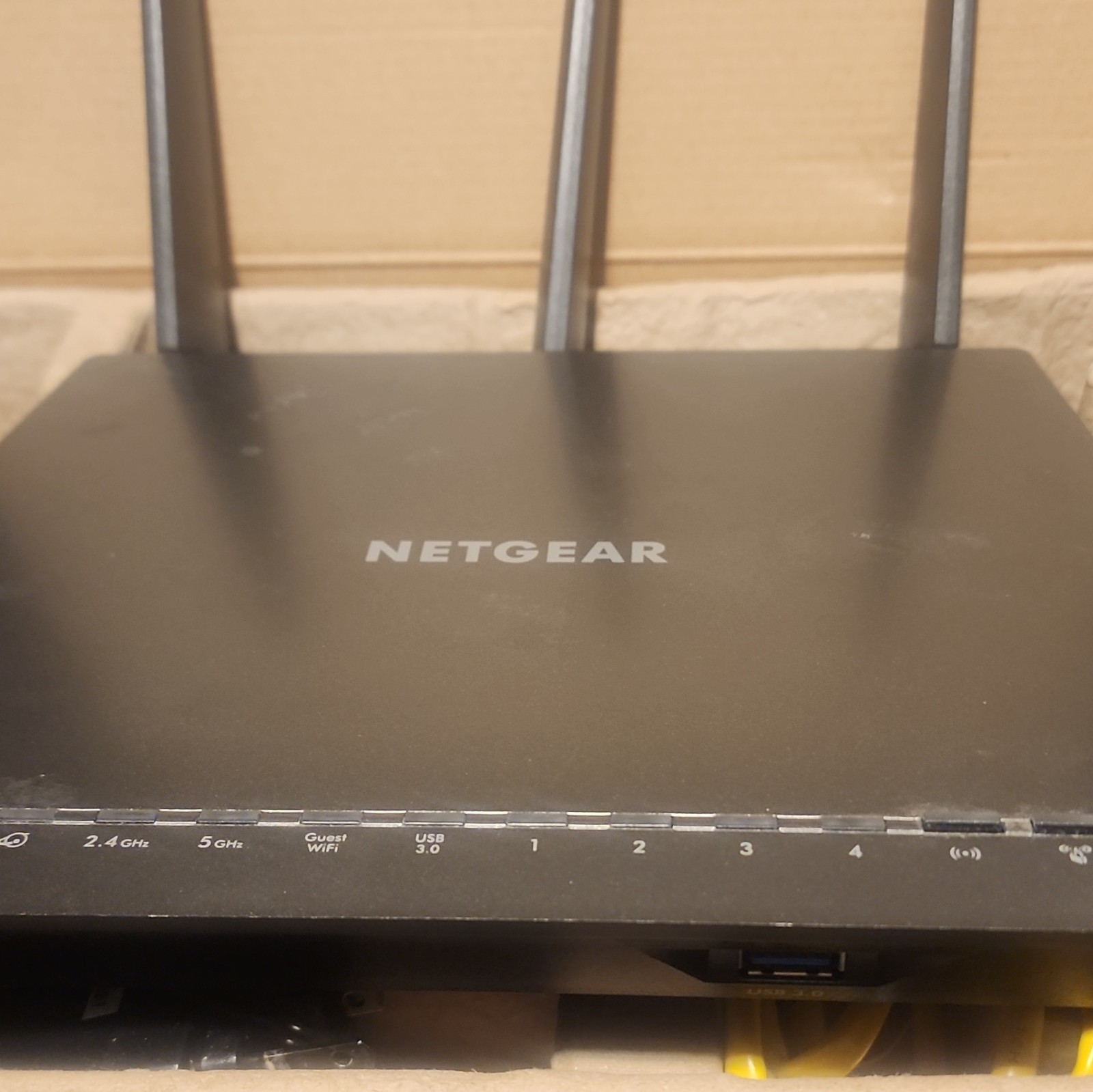NETGEAR Wireless Router, Black  & Yellow Ethernet Cable- For gaming