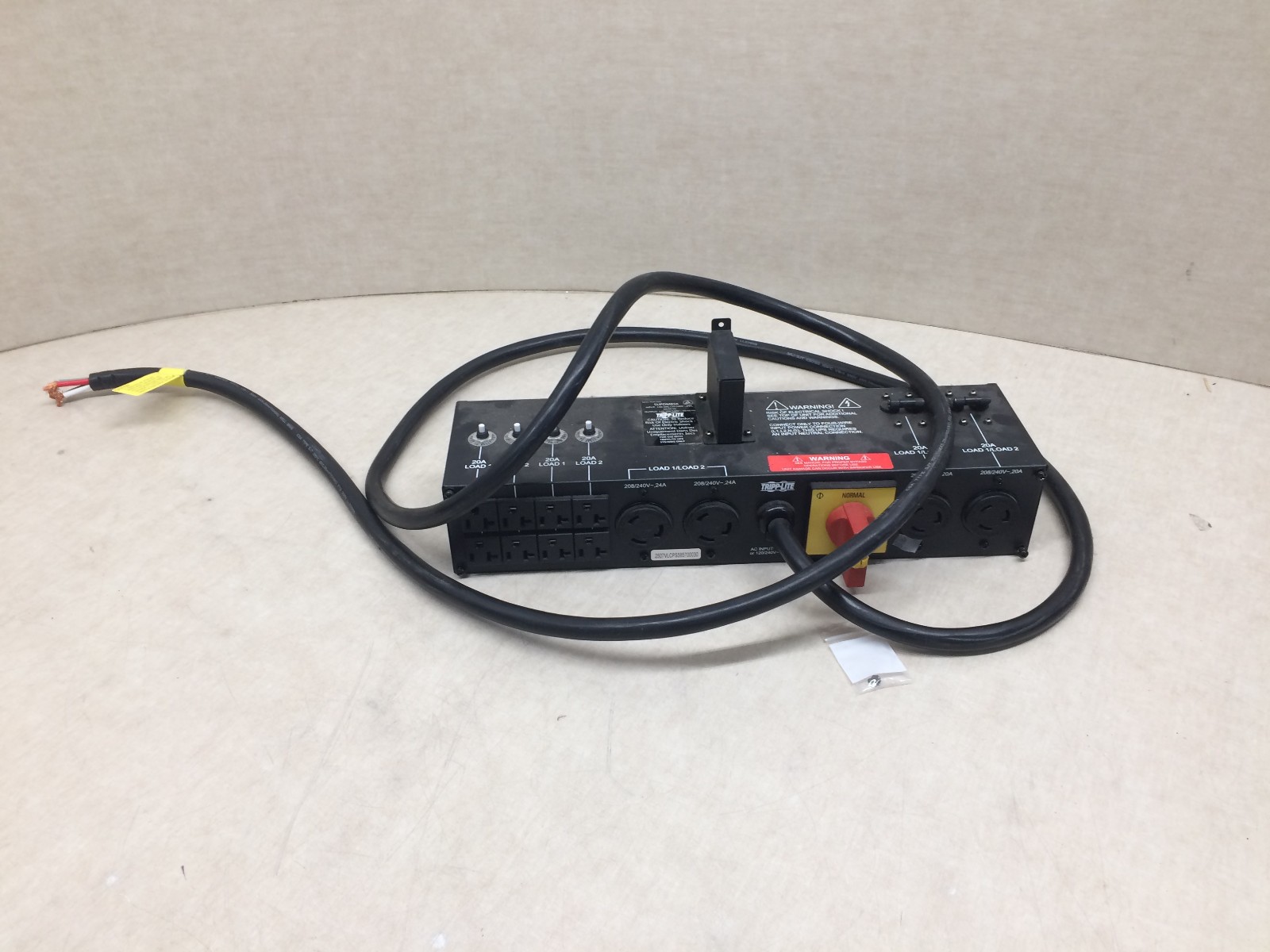 Tripp Lite SU6000RT4U Smart Online UPS Rear Input Output Power Module SUPDMB56