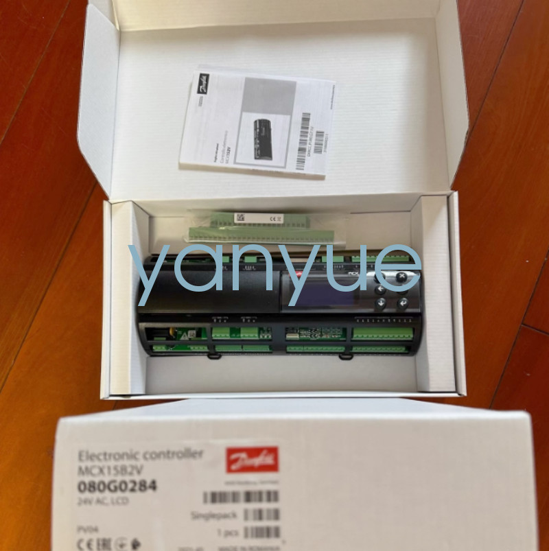 1PCS Danfoss MCX15B2V 080G0284 Programmable Controller  FedEx or DHL