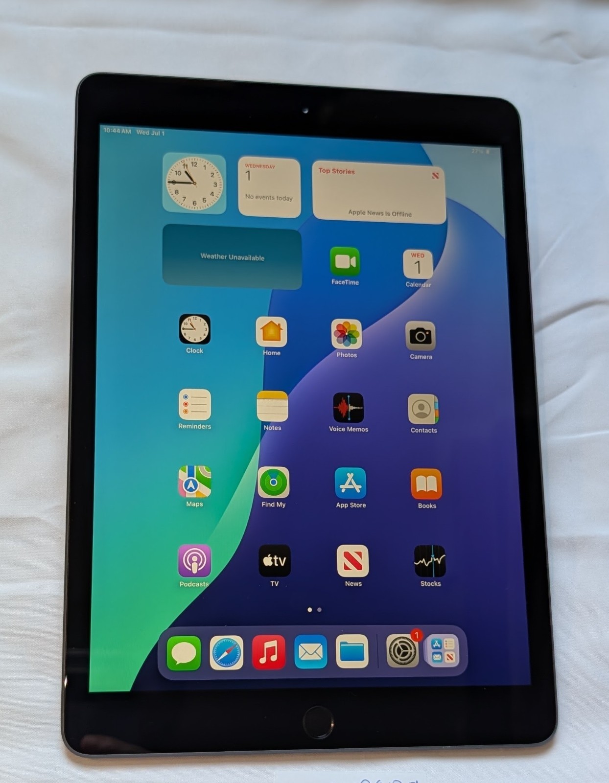 EXCELLENT  Condition GRAY APPLE iPad 7 7th GEN WIFI 32GB iOS18 QUICK SHIP