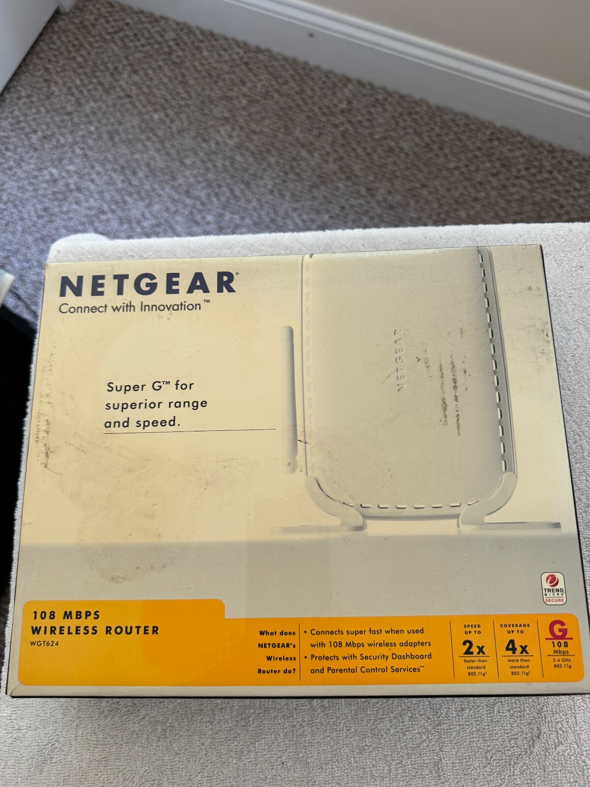 Netgear - WGT624 V3 - USED IN ORIGINAL BOX WITH CD/INSTRUCTIONS/POWER CABLE