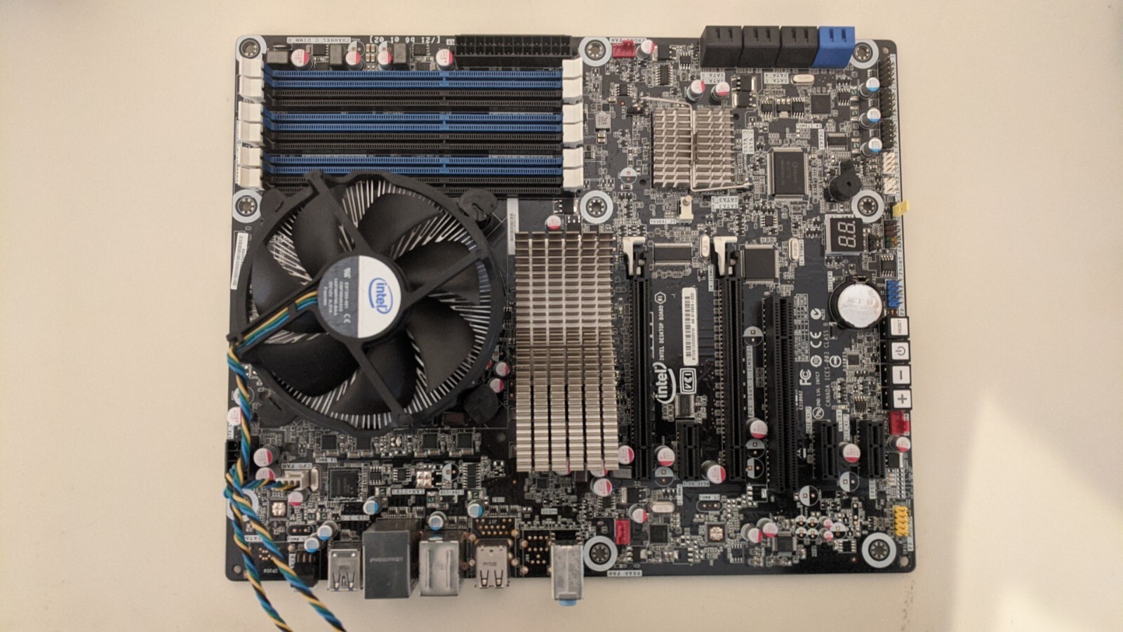 Intel DX58OG LGA 1366 Motherboard + Intel i7 950 CPU