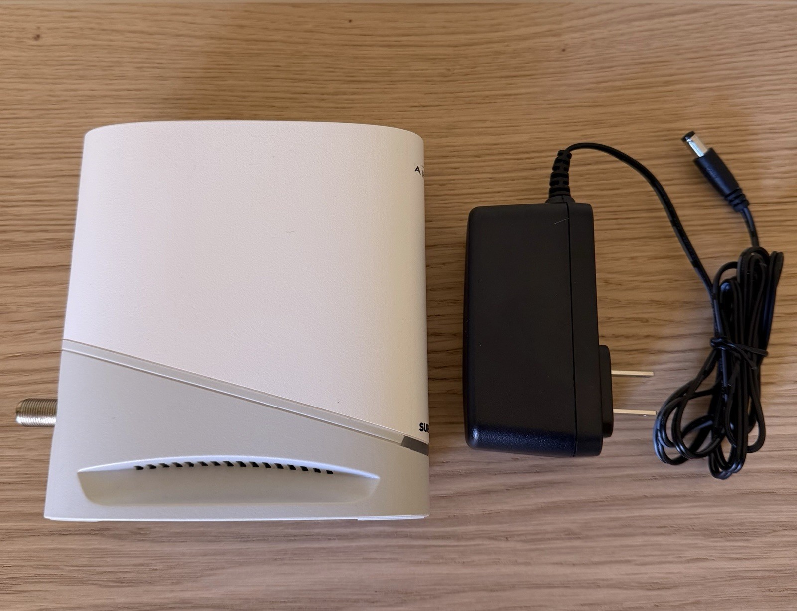 ARRIS SURFBOARD S33 DOCSIS 3.1 Cable Modem 2.5Gbps  *EXCELLENT*