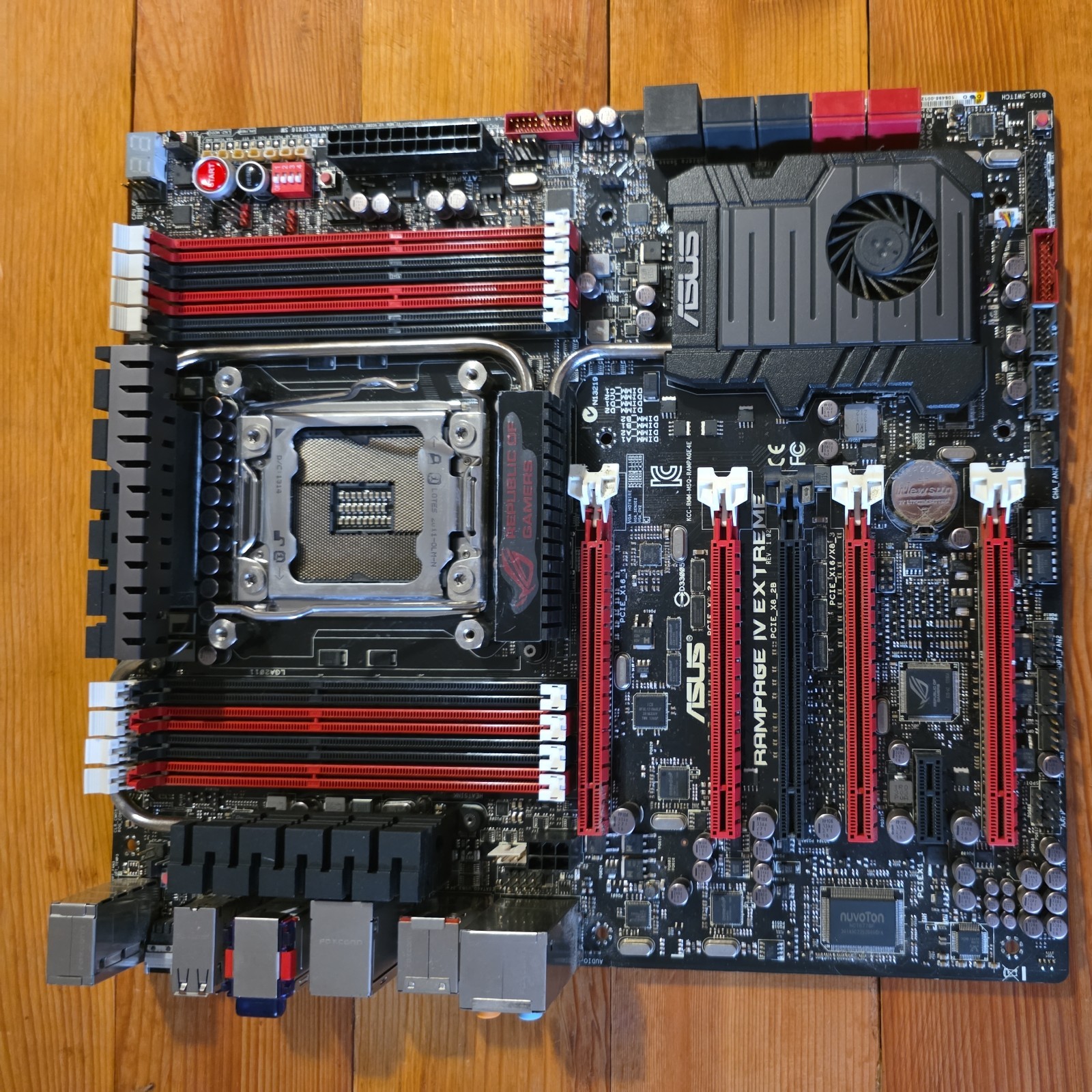 FOR ASUS Rampage IV Extreme DDR3 LGA2011 64GB ATX Motherboard