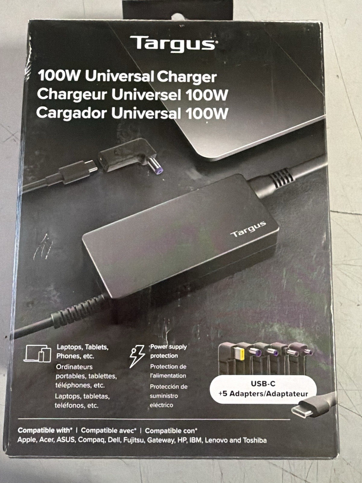 Targus Universal USB-C Charger 100W A.C Adapter APM108TT  Black w/ Tips