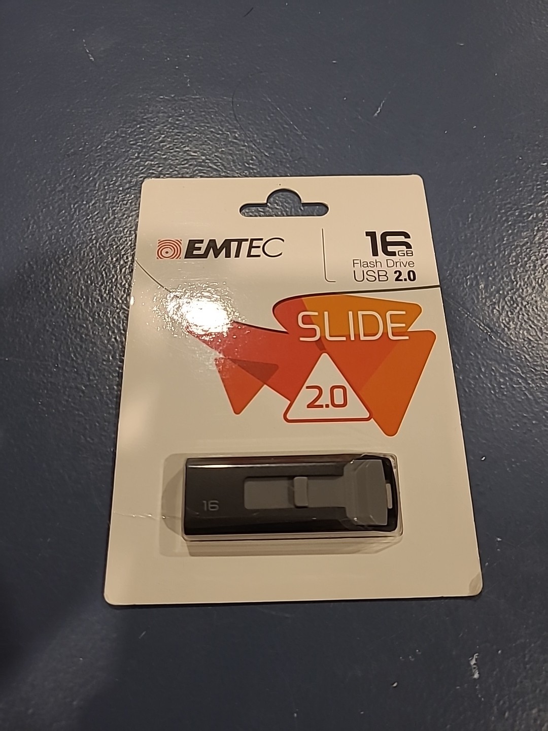Emtec Slide 16 GB, USB 2.0 Flash Drive