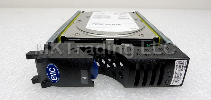 EMC 73GB 10K RPM FC 3.5" Hard Drive w/Tray 005-048-530