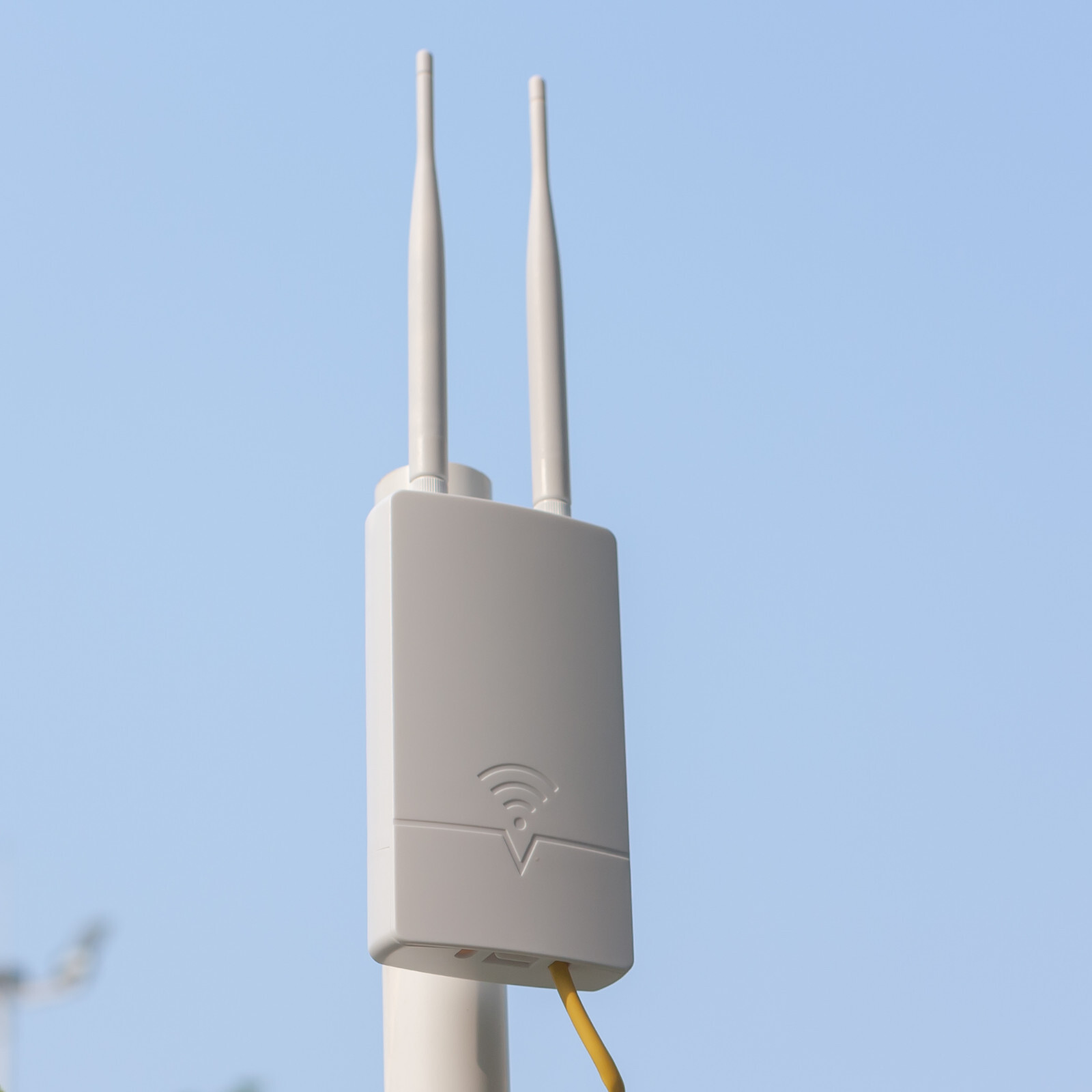 1200Mbps Dual Band 2.4G+5G WiFi Mesh Extender Waterproof AP Router PoE