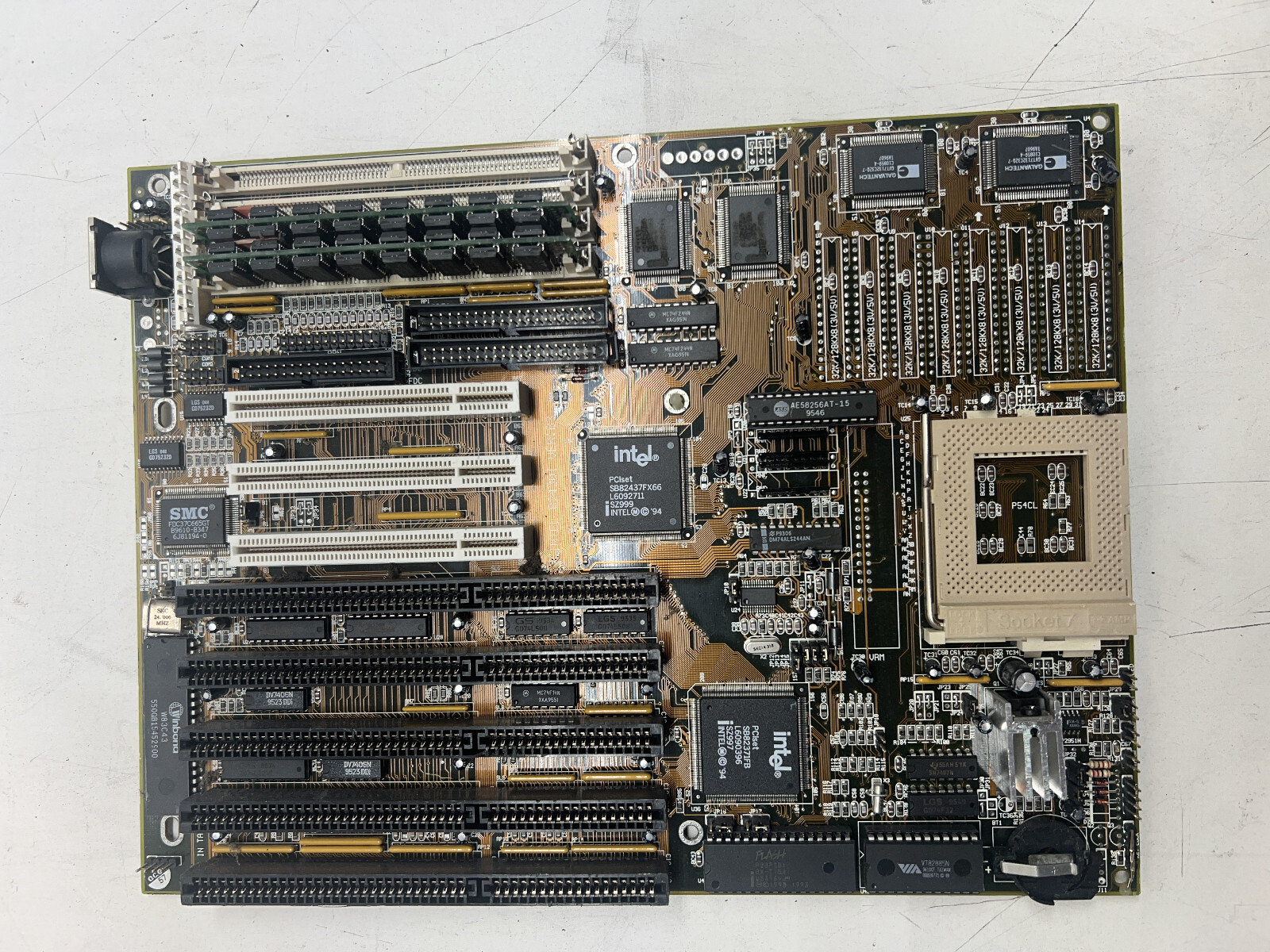 Intel 82430I Ver: B1 Socket 7, Motherboard +RAM