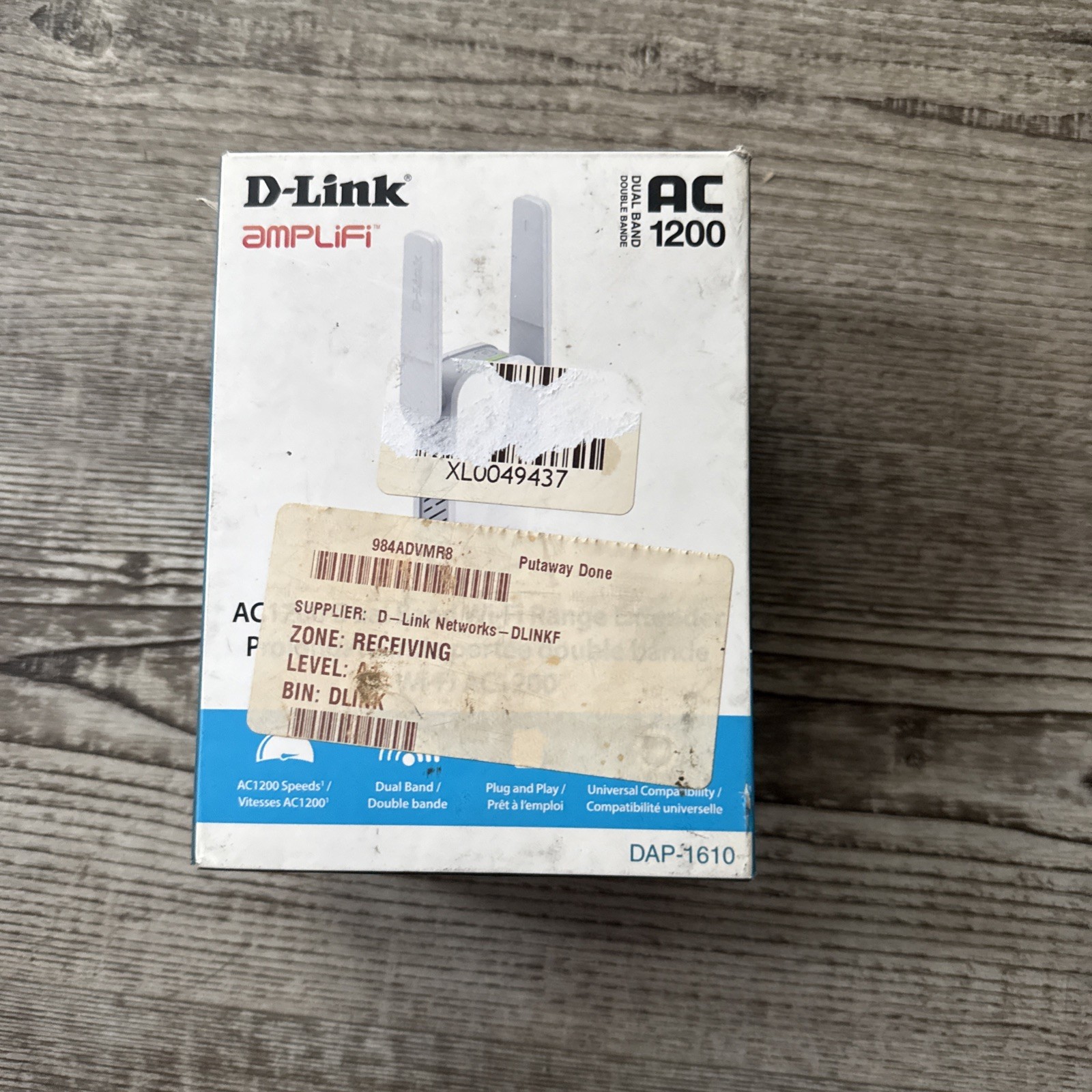 D-Link DAP-1610-US AC1200 Wi-Fi Range Extender - White *Brand New 