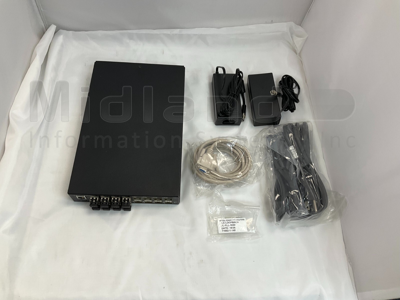 IBM 2026-16E 22R5423 TotalStorage SAN16M-2 Express Switch (8 port) complete